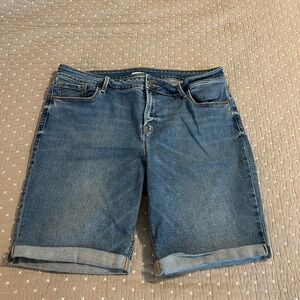 Old Navy Classic Denim Jean Shorts 14